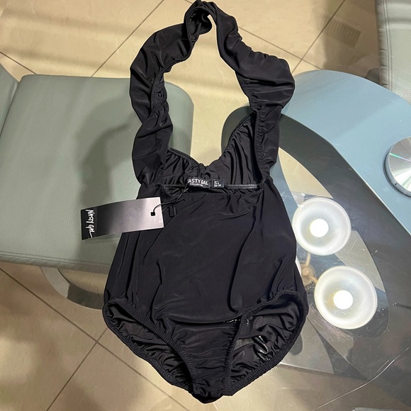 NWT Nasty gal black one piece bodysuit size 1 - Picture 4 of 6